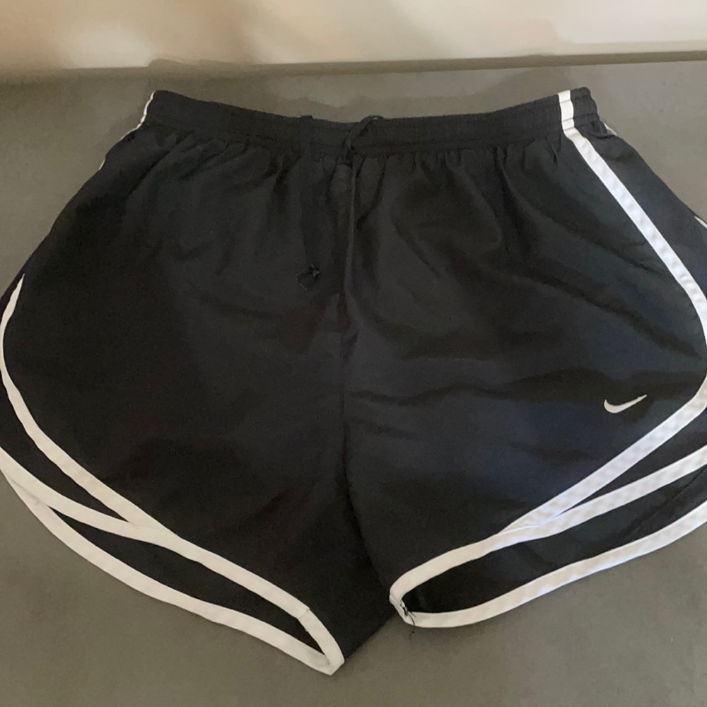 Like New! Nike Original Dri-Fit Athletic shorts!